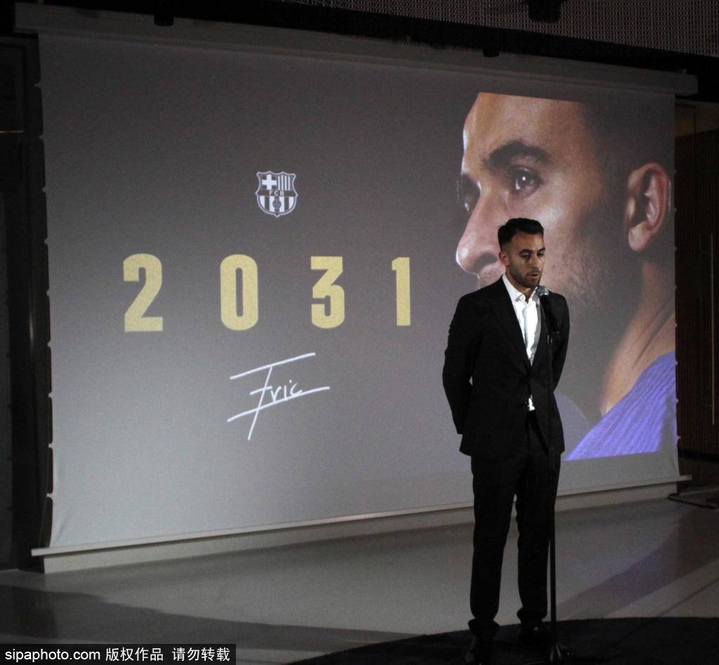 坎塞洛租借加盟巴萨：31岁边后卫的重生之路与西甲赛季影响